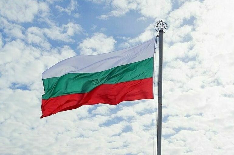 Болгария высылает 10 российских дипломатов
