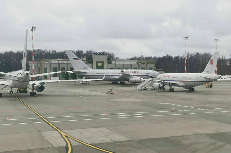 Российские авиакомпании зарегистрировали почти 800 иностранных самолетов