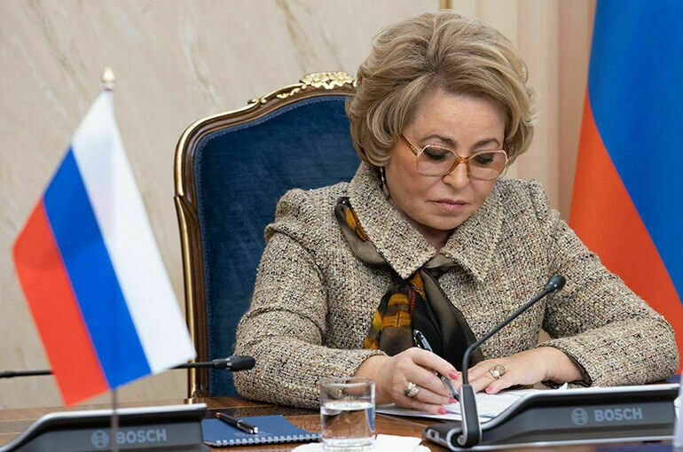 Матвиенко выразила соболезнования в связи с крушением Boeing 737 в Китае