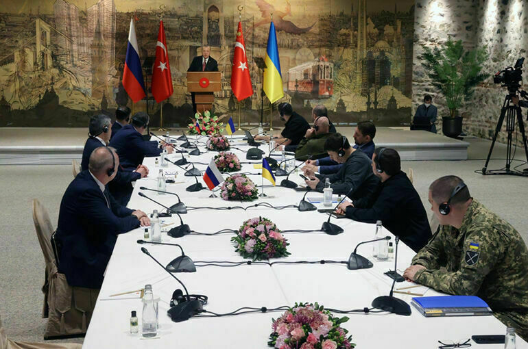 В Стамбуле начались российско-украинские переговоры