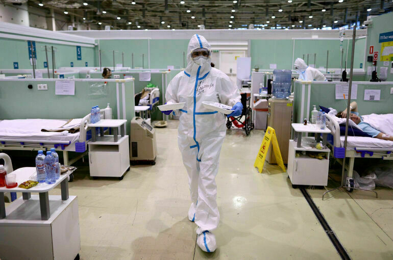 Попова: Показатели заболеваемости COVID-19 остаются на достаточно высоком уровне 