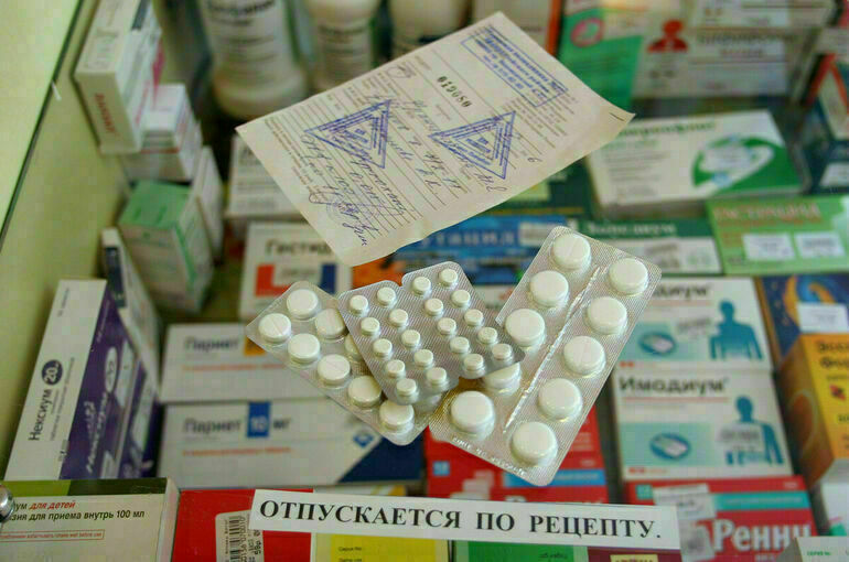 Минздрав может начать закупать дефицитные лекарства