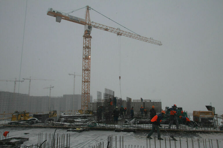 Рост расходов на строительство соцобъектов предложили компенсировать