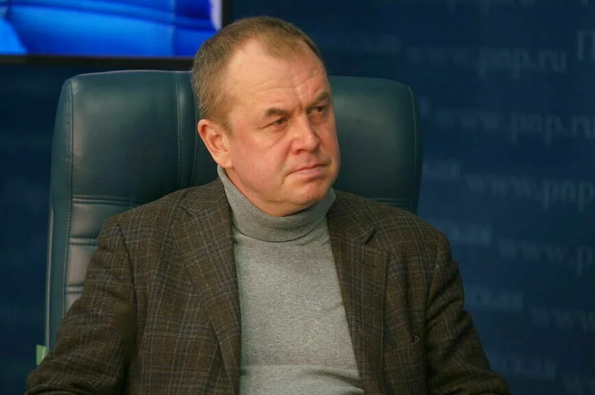Станислав Наумов