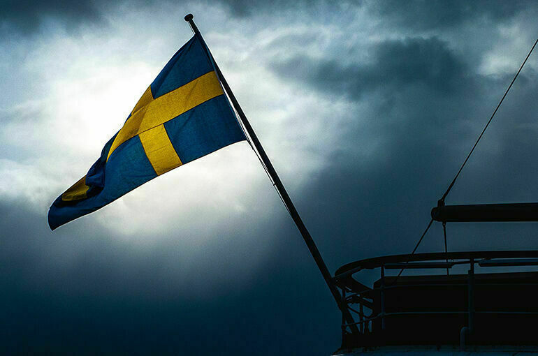 Швеция депортирует трех российских дипломатов