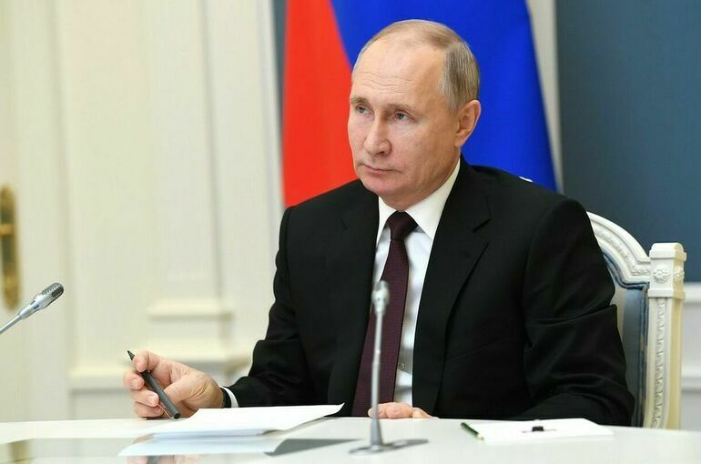 Путин: По основным группам продовольствия рынок РФ полностью обеспечен 
