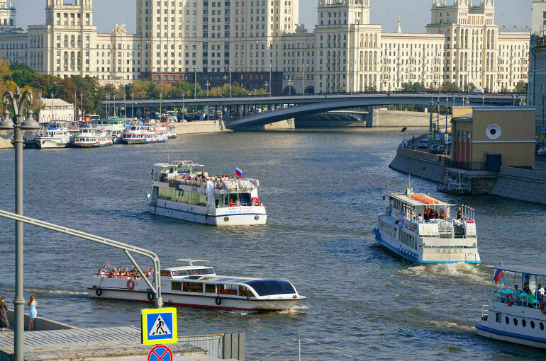 В Минтрансе призвали развивать речной транспорт в России
