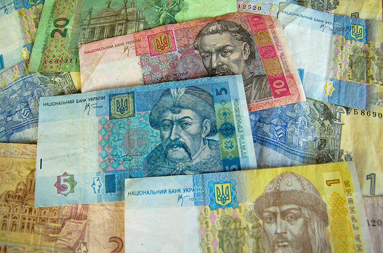 ЦБ пояснил, как поменять гривны на рубли в России