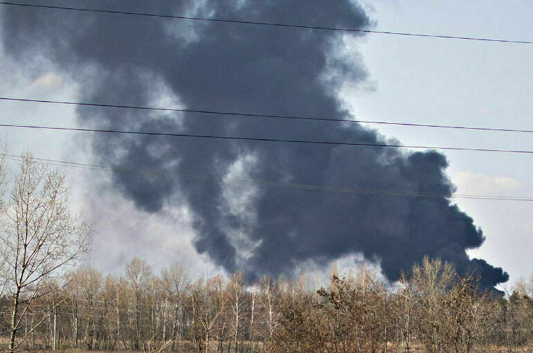 Минобороны: ВС РФ уничтожили еще четыре базы хранения горючего на Украине