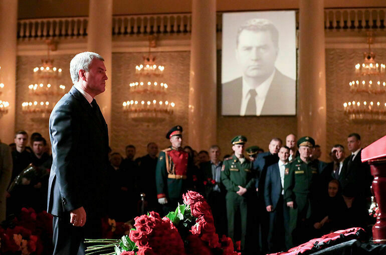 Володин прибыл на церемонию прощания с Жириновским