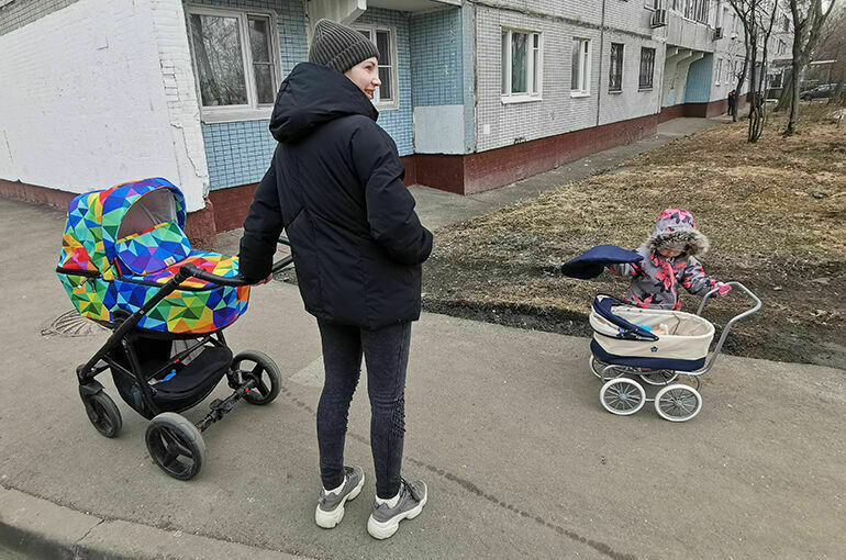 В России повысят доступность соцподдержки для семей с детьми, чьи доходы снизились