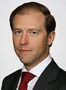 Денис  Валентинович  Мантуров 