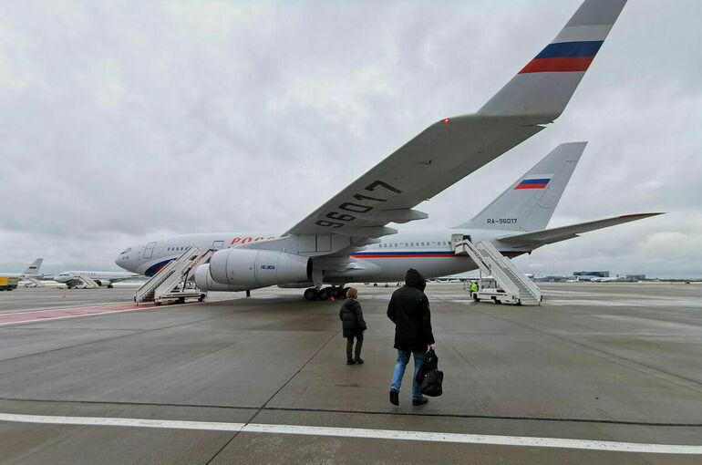 Правительство утвердило расчеты за покупку и лизинг иностранных самолетов в рублях
