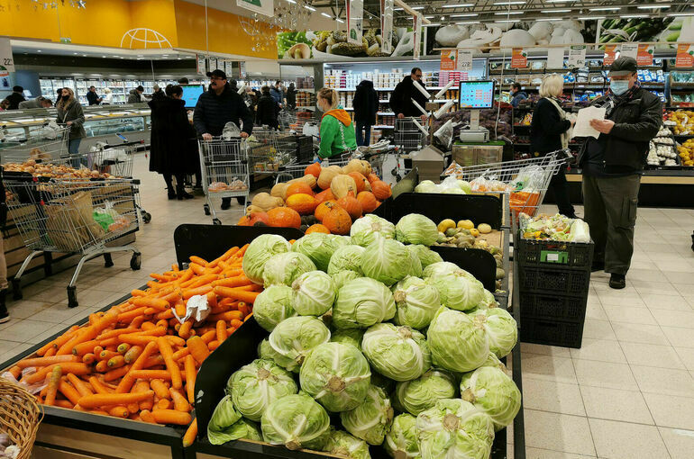 Опрос: 85% россиян имеют продуктовые запасы