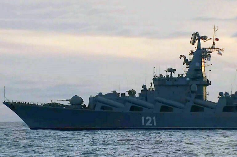 На ракетном крейсере «Москва» из-за пожара сдетонировал боезапас