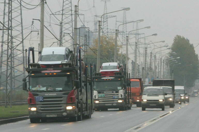 Белоруссия запретила въезд в страну зарегистрированным в ЕС автомобилям