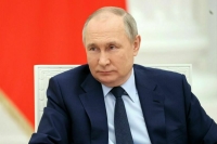 Путин оценил идею допподдержки студентов-волонтеров