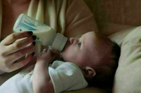 Рекламу молочных смесей для детей до года хотят запретить