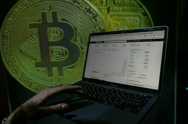 Криптобиржа Binance ограничит доступ для россиян из-за санкций Евросоюза