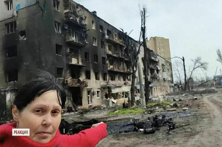 Последствия взрыва танка у жилого дома в Мариуполе попали на видео