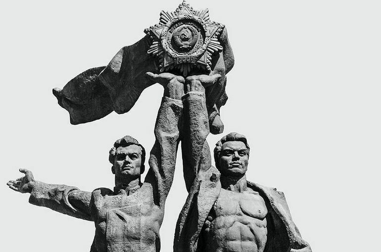  Мэрия Киева снесет памятник дружбы народов России и Украины