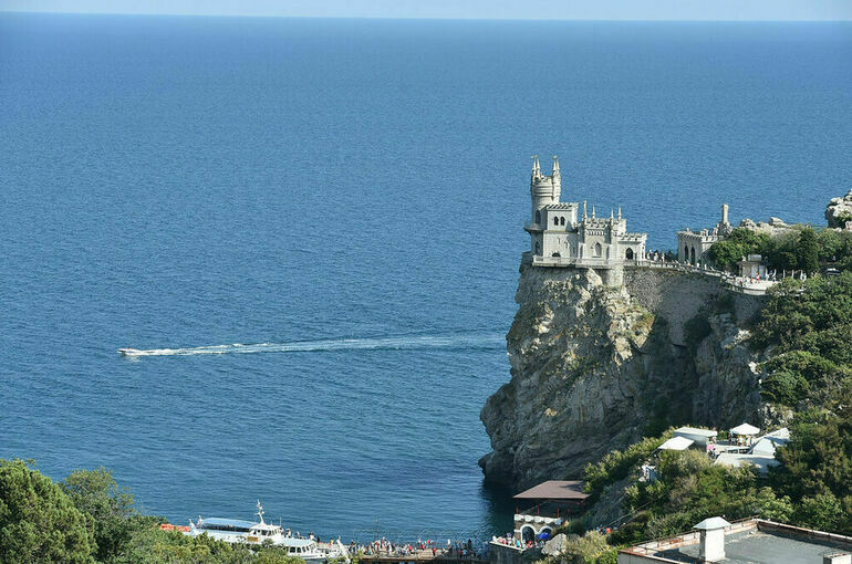 Туристам рассказали, как отправиться в Крым на майские праздники