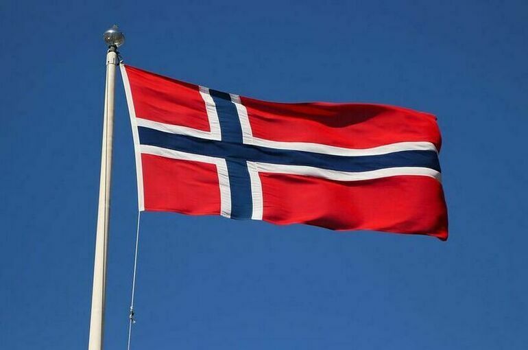 Норвегия запретила въезд грузовиков из РФ и заход российских судов в порты