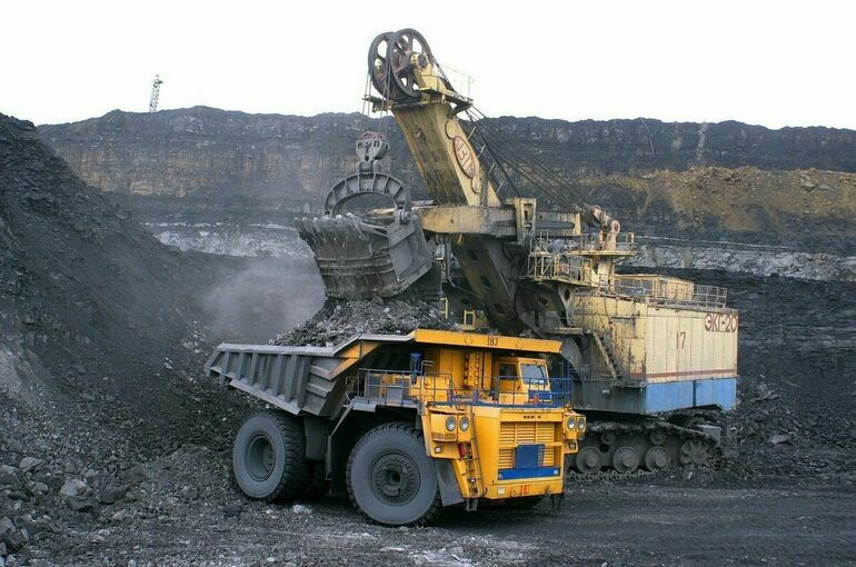 ФАС призвала крупные угольные компании не привязывать цены в РФ к курсам валют