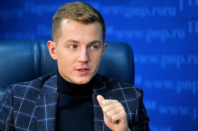 Метелев: Беженцы из Донбасса будут получать маткапитал в России