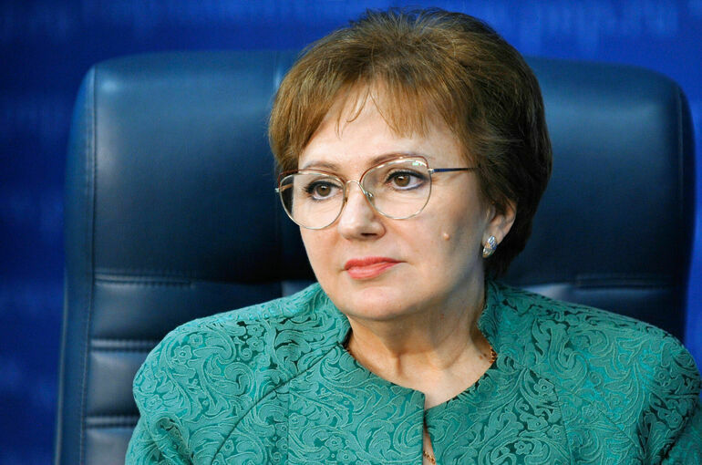 Бибикова: В Совфеде ждут предложений кабмина по повышению пенсий