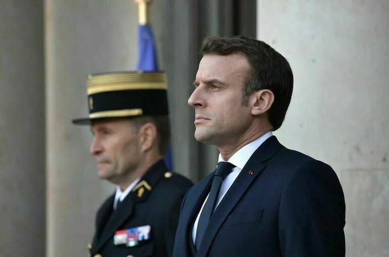 Макрон официально вступил в должность президента Франции