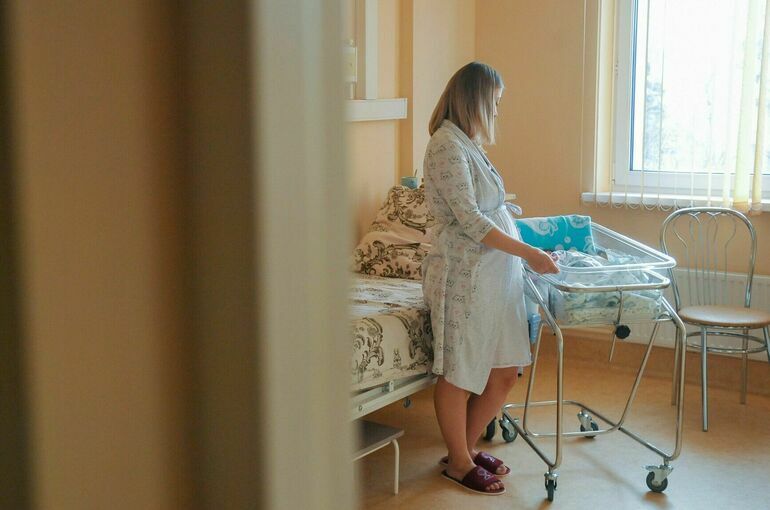 Кабмин предложил доработать законопроект о суррогатном материнстве