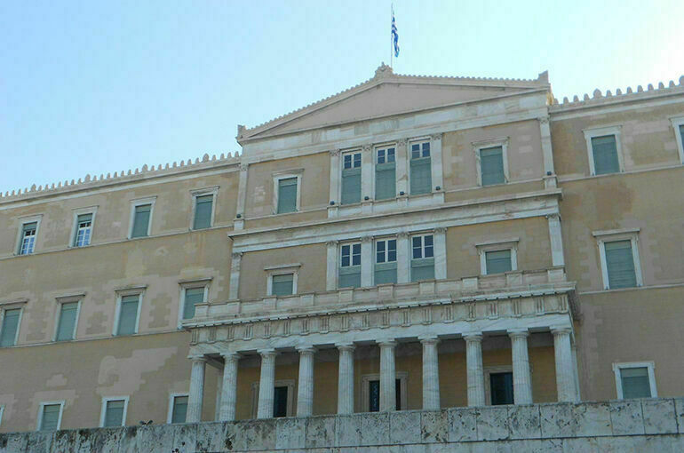 Парламент Греции одобрил обновленное оборонное соглашение с США