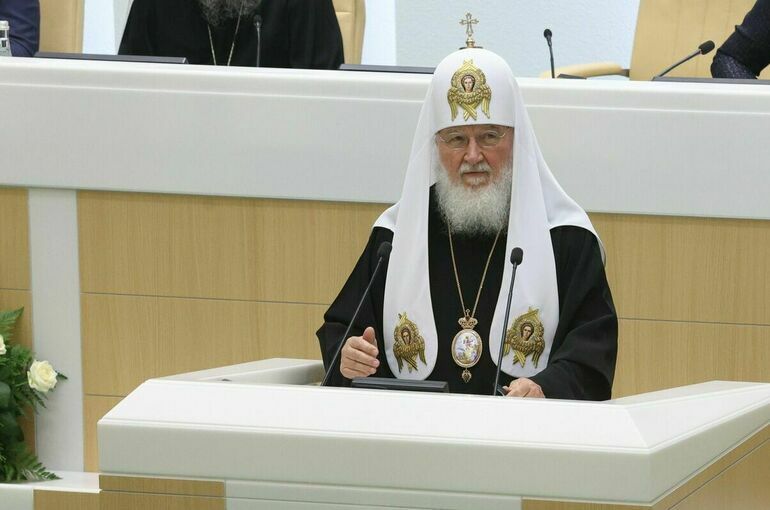 Патриарх Кирилл призвал защитить право на жизнь нерожденных детей законом