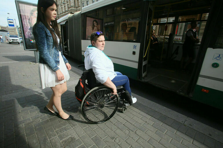 В России хотят запретить высаживать из транспорта инвалидов I группы