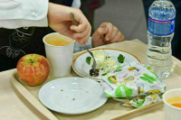 Двухразовое питание для детей с ограниченными возможностями здоровья хотят предоставлять по единому принципу