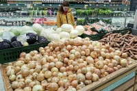 В России за неделю подорожали репчатый лук, картофель и яблоки