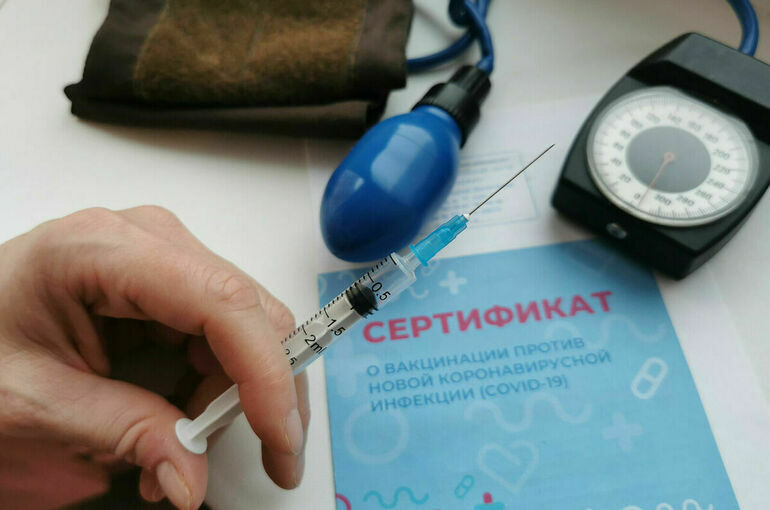 Биолог рассказала, когда нужна ревакцинация от коронавируса