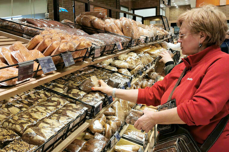 Депутаты Петербурга попросят Правительство унифицировать ценники на продукты