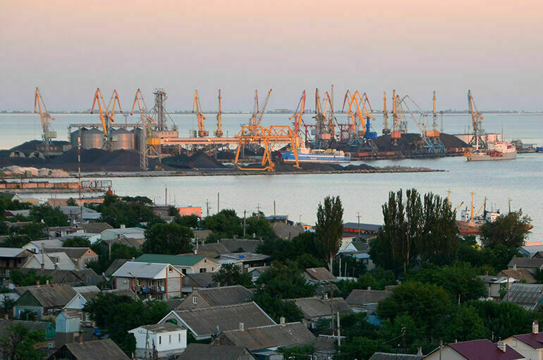 Власти Бердянска объяснили взрыв в городском порту работами по разминированию