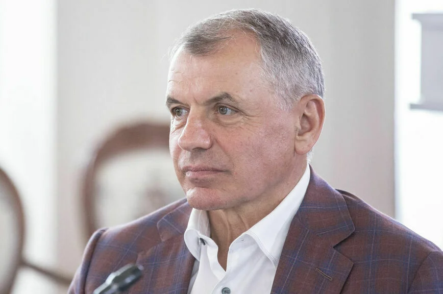 Владимир Константинов
