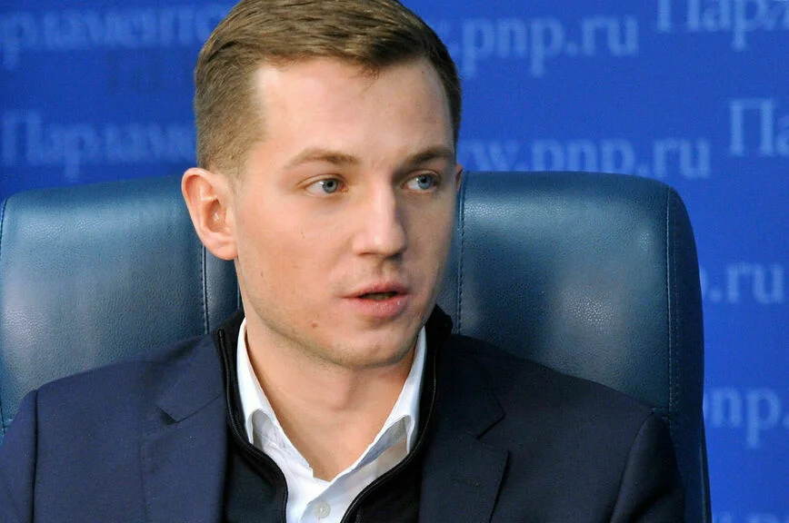 Артем Метелев.