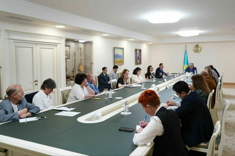 Российские эксперты отметили честность и открытость голосования на референдуме в Казахстане