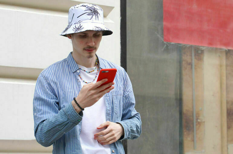 Минцифры планирует покрыть больше регионов мобильной связью и Интернетом