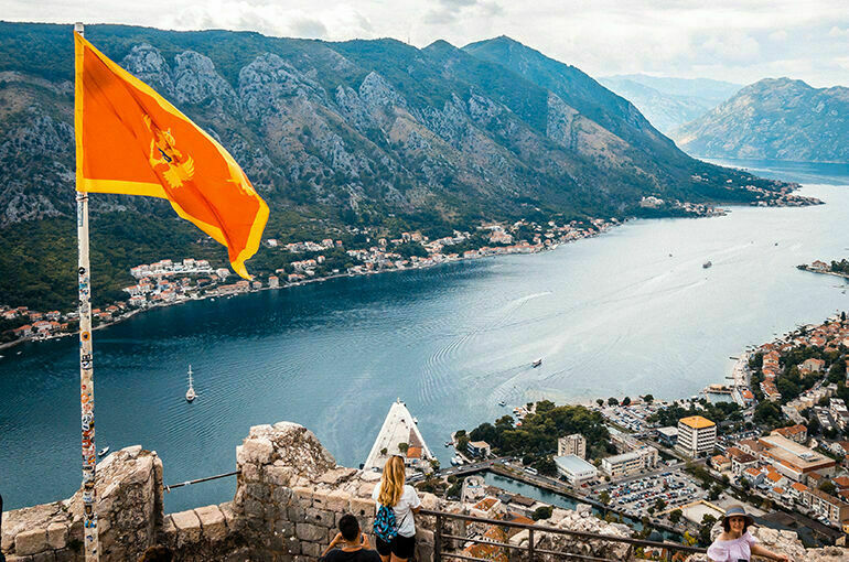 Посол сообщил об отключении российских телеканалов в Черногории