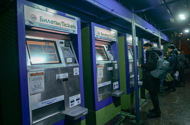 Дети до 7 лет смогут пользоваться пригородными электричками бесплатно 