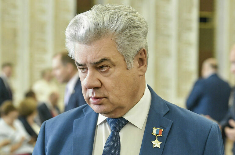 Бондарев предсказал скорое разрушение военной инфраструктуры Украины