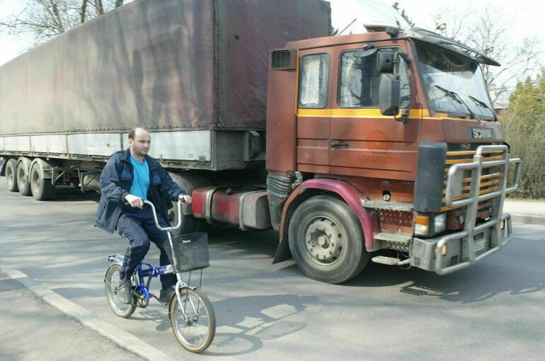 В России отменяются штрафы для грузовиков за небольшое превышение массы