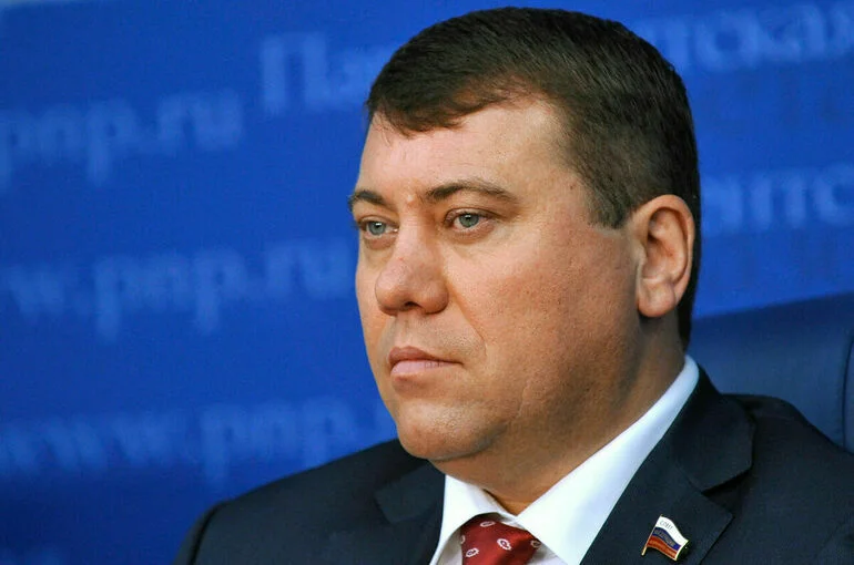 Абрамов: Отключить Россию от всего невозможно