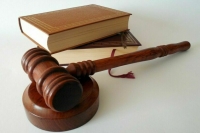 Уголовные дела против парламентариев предложили передавать в суд с согласия палат 